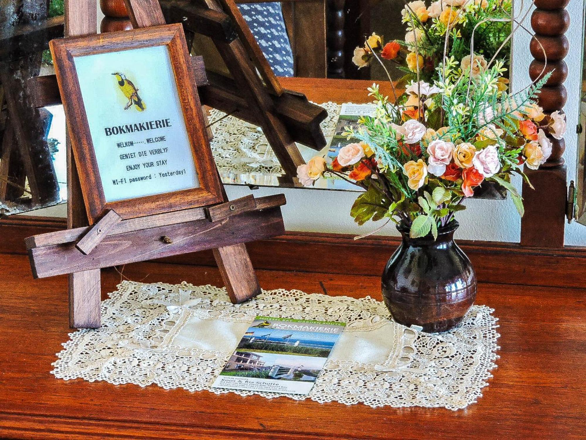 Amzee Bokmakierie Guest House Dana Bay Kültér fotó